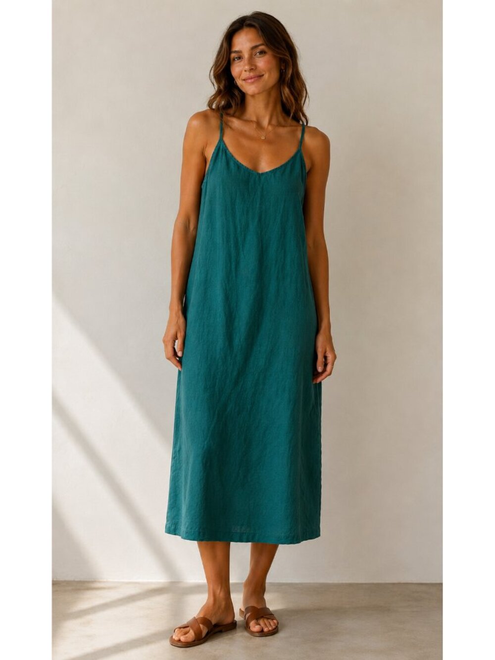 Linenfox Spaghetti Strap Linen Shift Midi Dress in Forest Emerald Green, size S